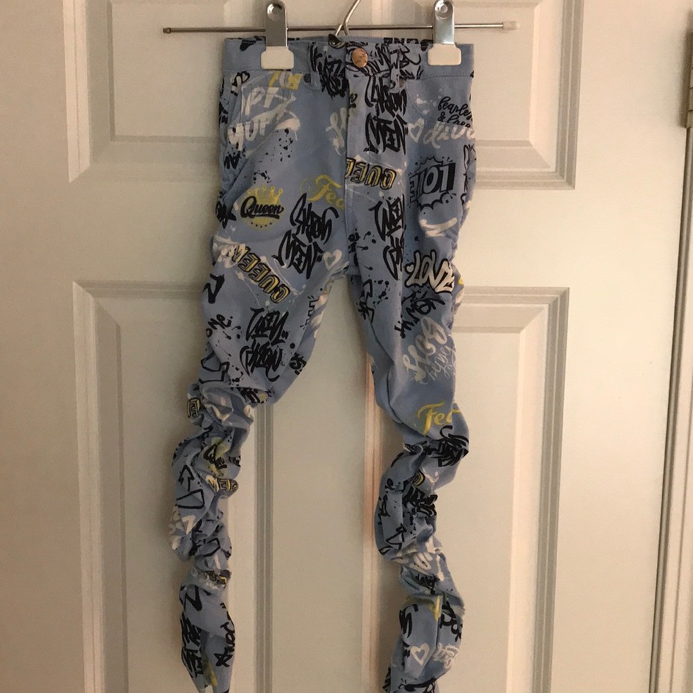 Like an Angel Girl’s Gathered Leg Light Blue Graffiti Queen Print Pants 10 12